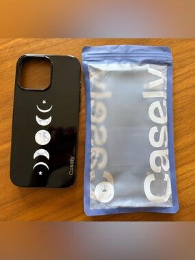 Casely iPhone 16 Pro Max classic case - marble moon